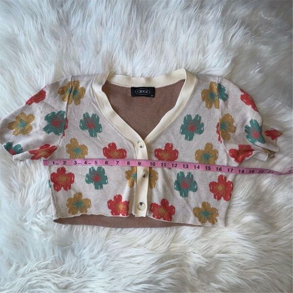 Cider Women's Floral Print Cropped Cardigan Sweater Size M - Picture 7 of 8